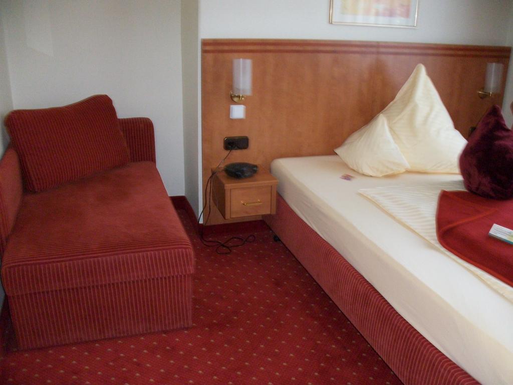 Ruhr Hotel エッセン エクステリア 写真
